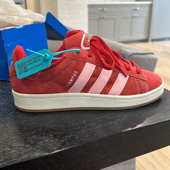 Red and Pink Unisex Adidas Campus. Perfect Condition NWT! Hard to Find.♥️🩷 - Picture 2 of 12